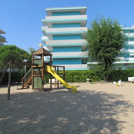 In A Stunning * Bibione